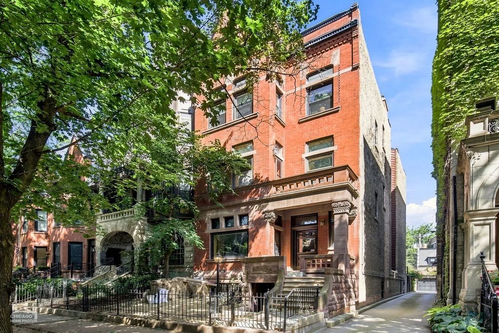 560 W Arlington Place G, Chicago