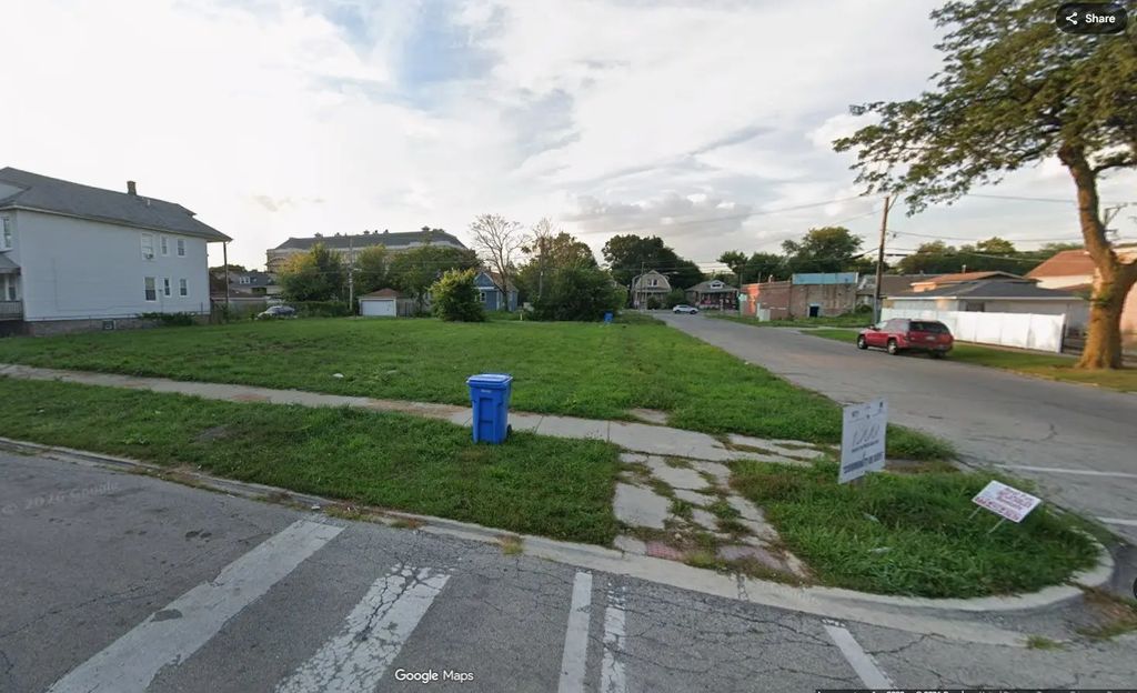 1302 W 71st Place, Chicago