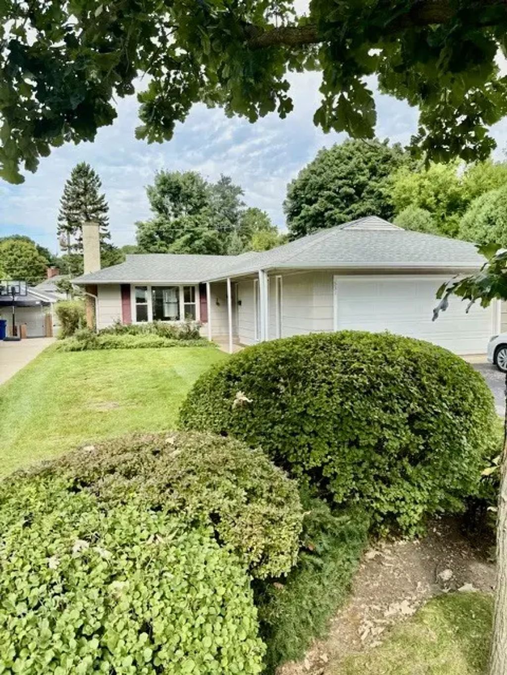 531 Pinecrest Lane, Wilmette