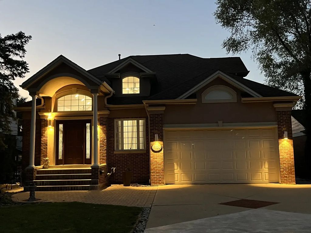 1704 Marguerite Street, Park Ridge