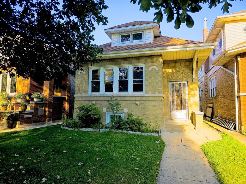 5325 N Linder Avenue, Chicago, 60630