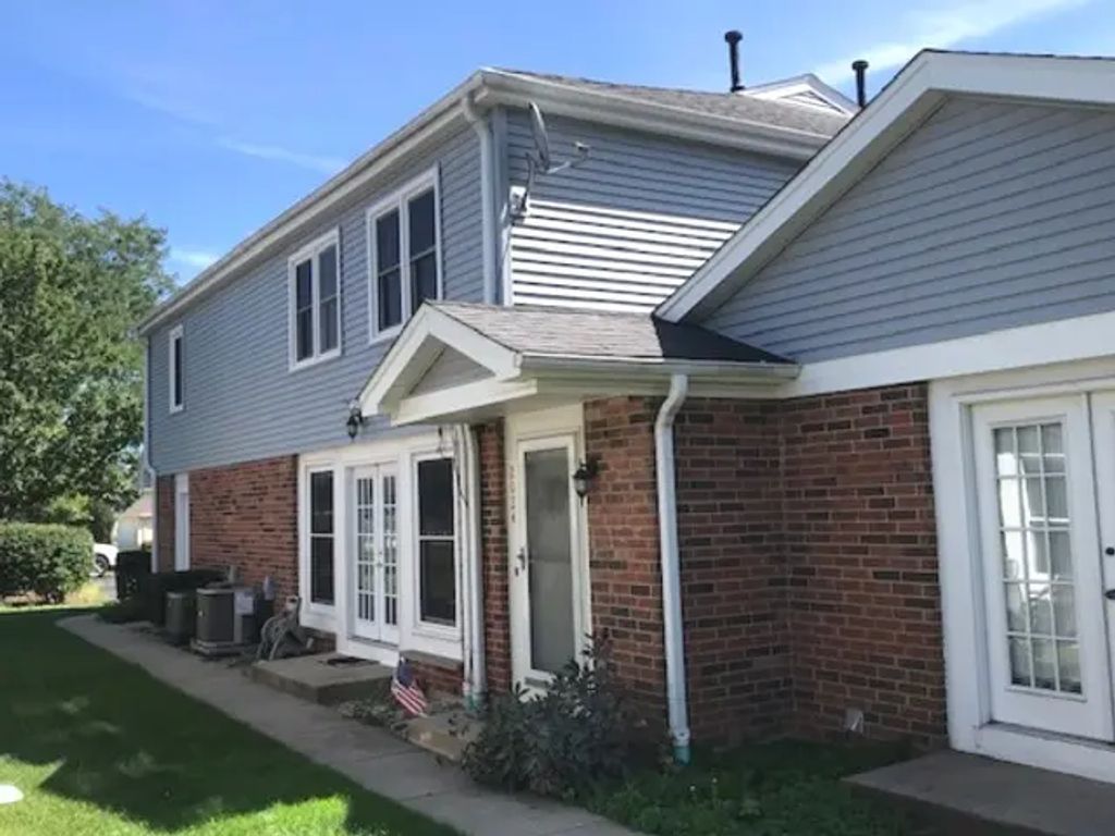 2024 N Old Hicks Road B6, Palatine, 60074