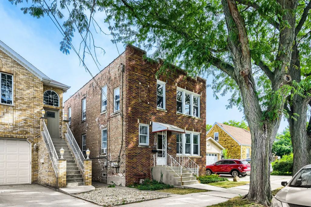 3310 W 114th Street, Chicago