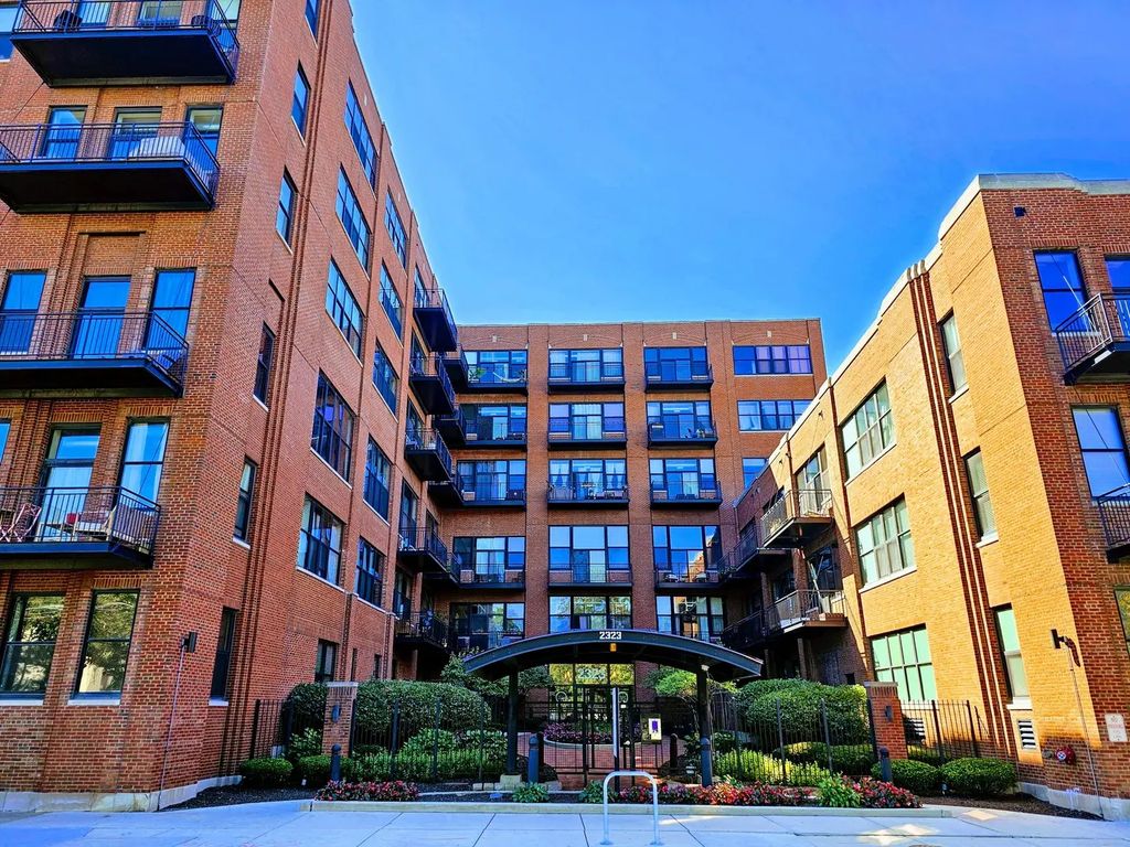 2323 W Pershing Road 616, Chicago, 60609