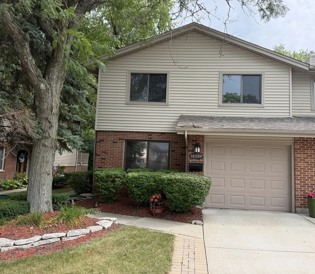 18559 Meadow Lane, Hazel Crest, 60429
