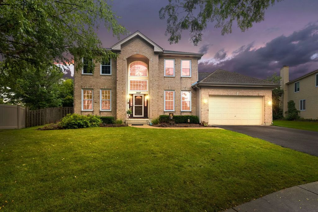 2607 W Westwood Court, Carpentersville