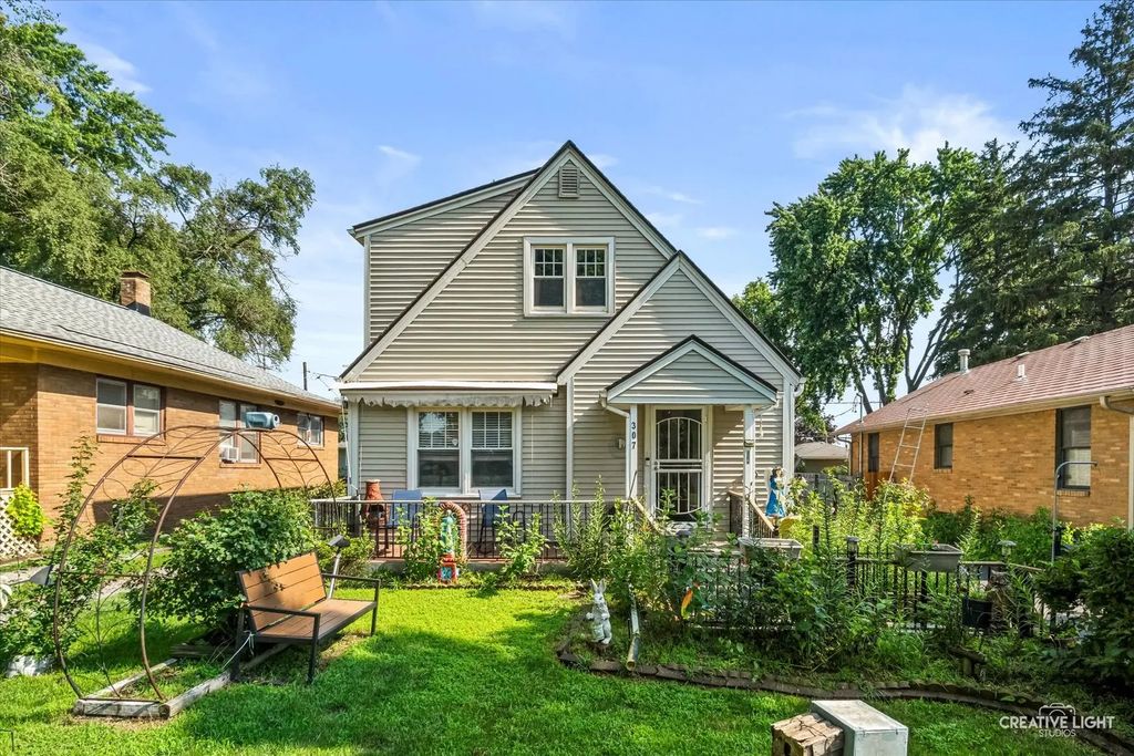 307 Lakelawn Boulevard, Aurora