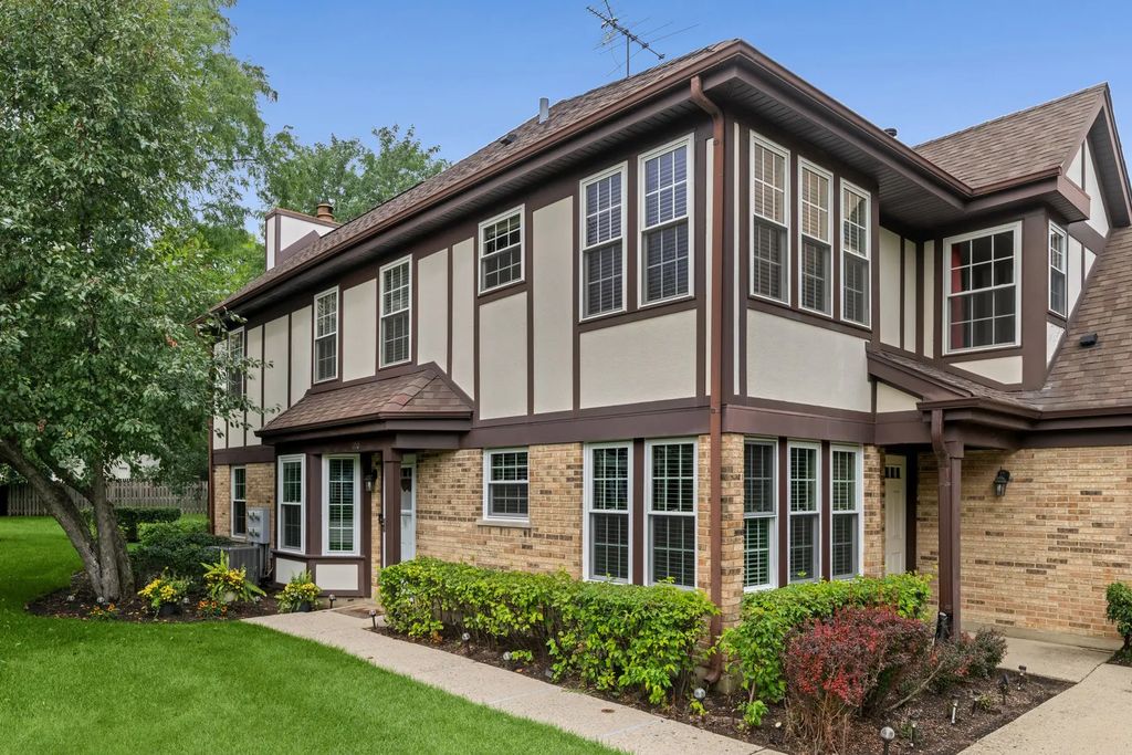166 White Branch Court, Buffalo Grove, 60089