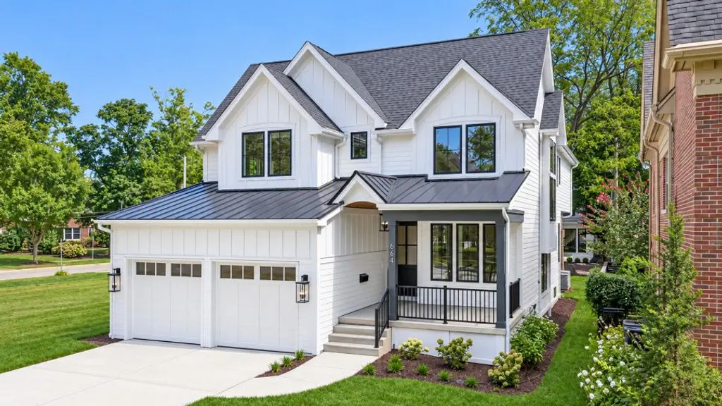 664 N Webster Street, Naperville