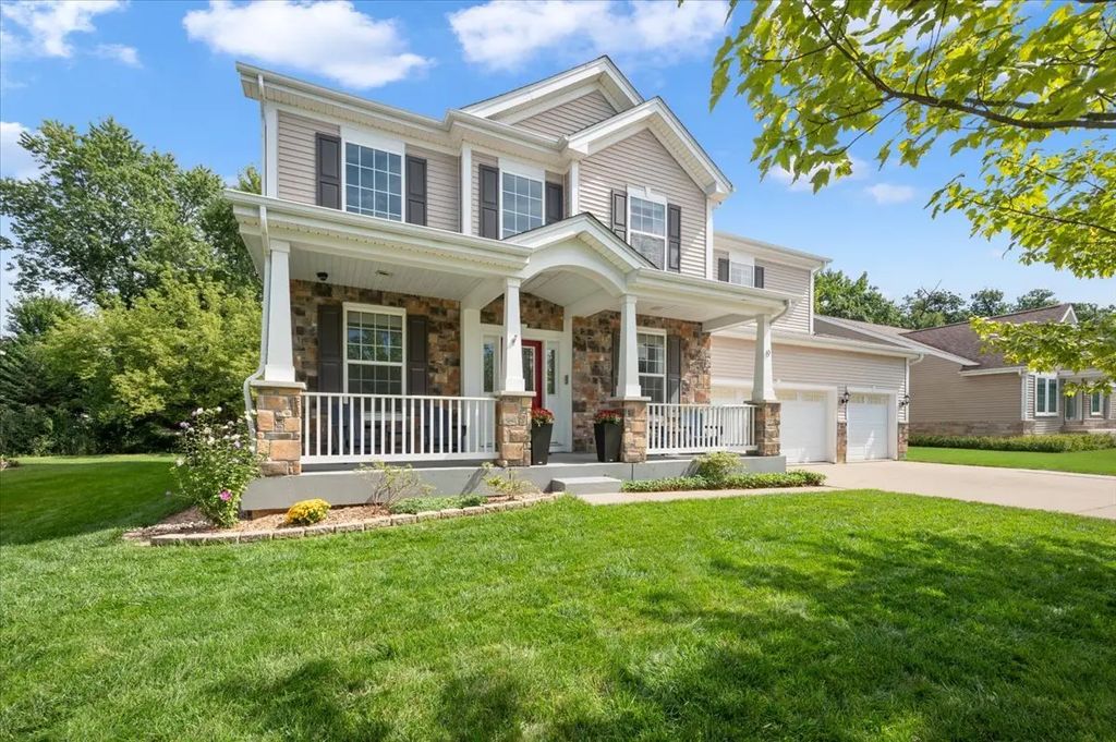 9 Lake Vista Court, Lake Villa