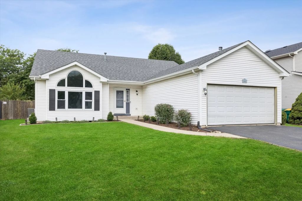 2007 Gray Hawk Drive, Plainfield