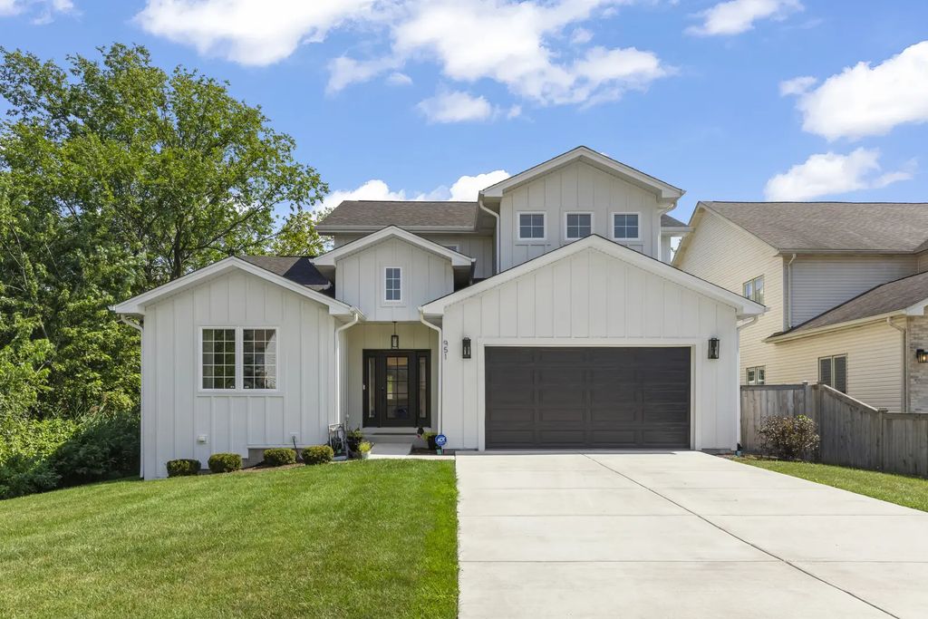 951 N Harvard Avenue, Villa Park