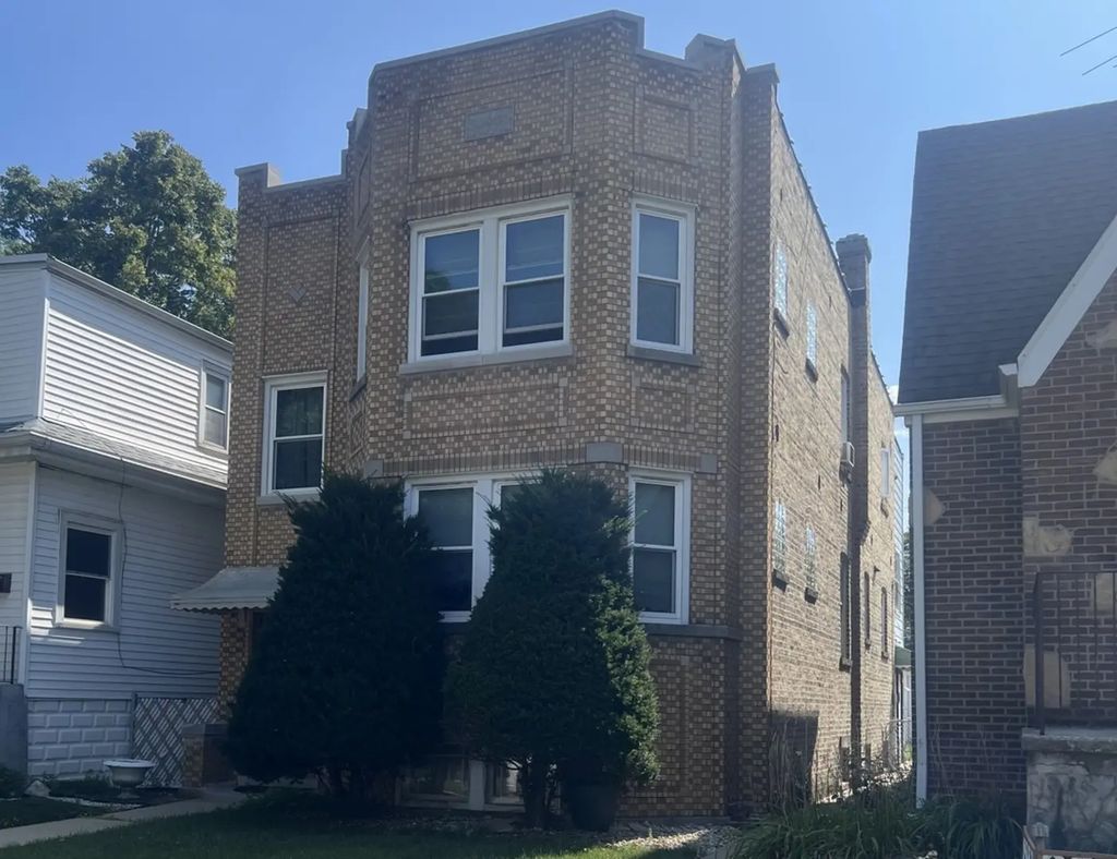 4855 N Mcvicker Avenue, Chicago, 60630