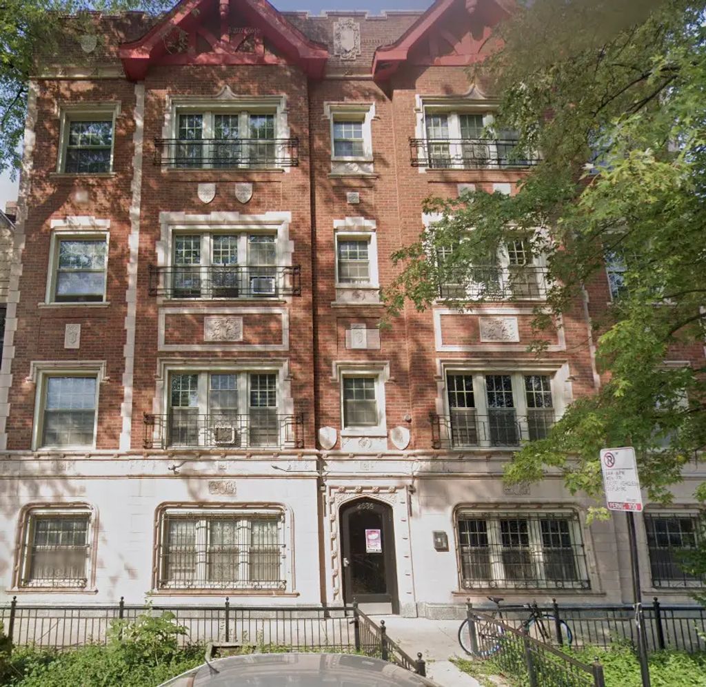 2536 N Sawyer Avenue 412, Chicago