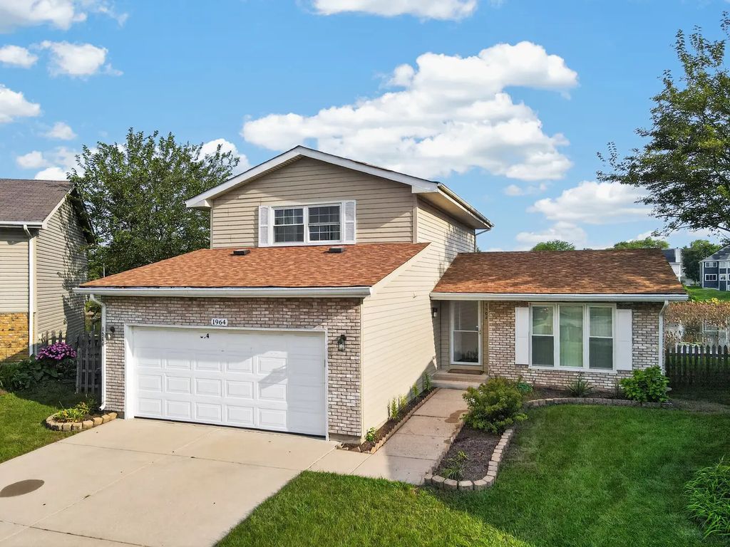 1964 Crescent Lane, Hoffman Estates