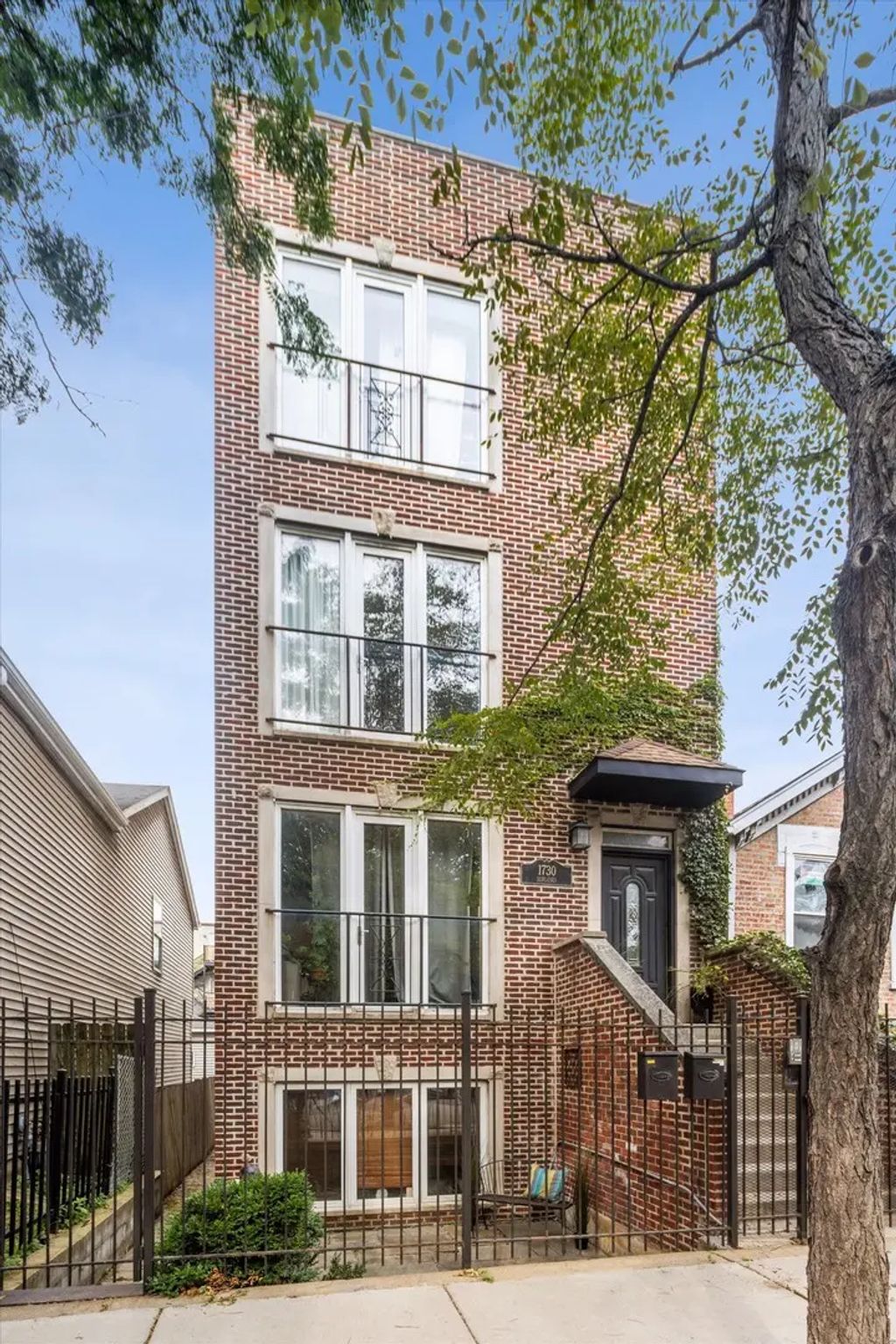 1730 S Des Plaines Avenue 2, Chicago