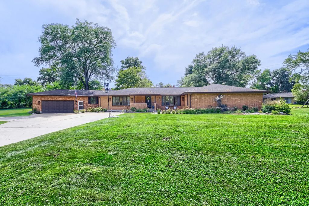 1803 Paula Court, Sleepy Hollow