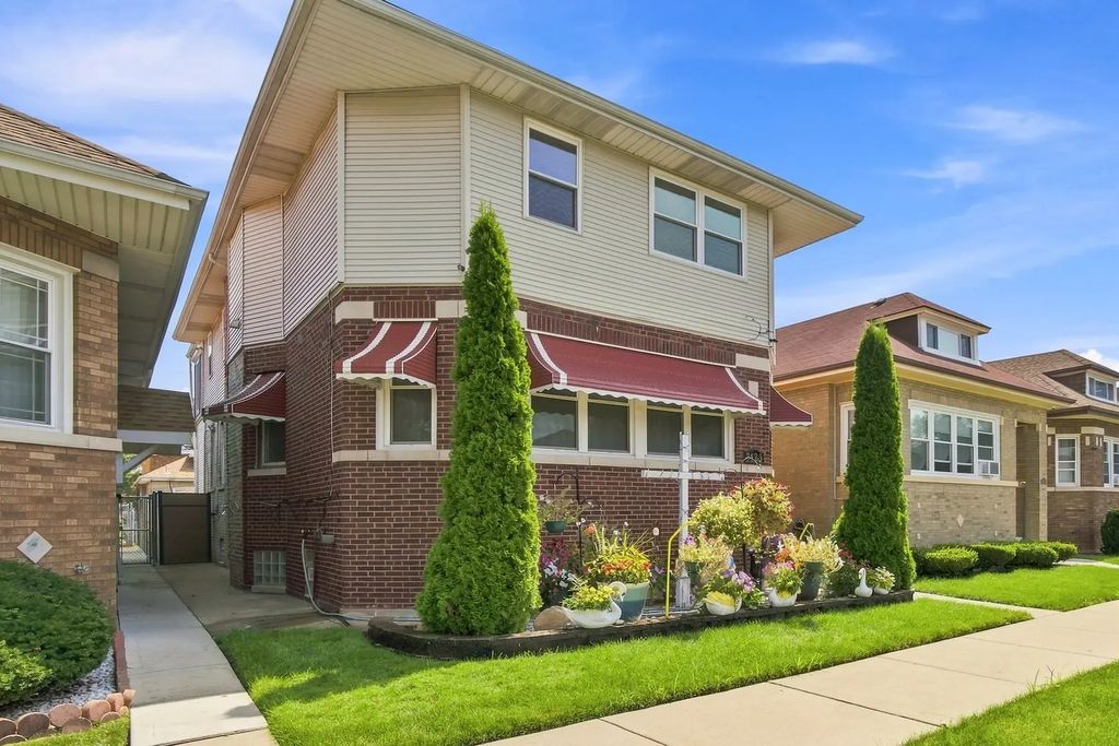 9425 S Throop Street, Chicago, 60620