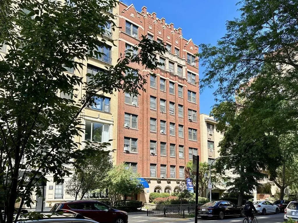 434 W Wellington Avenue 401, Chicago
