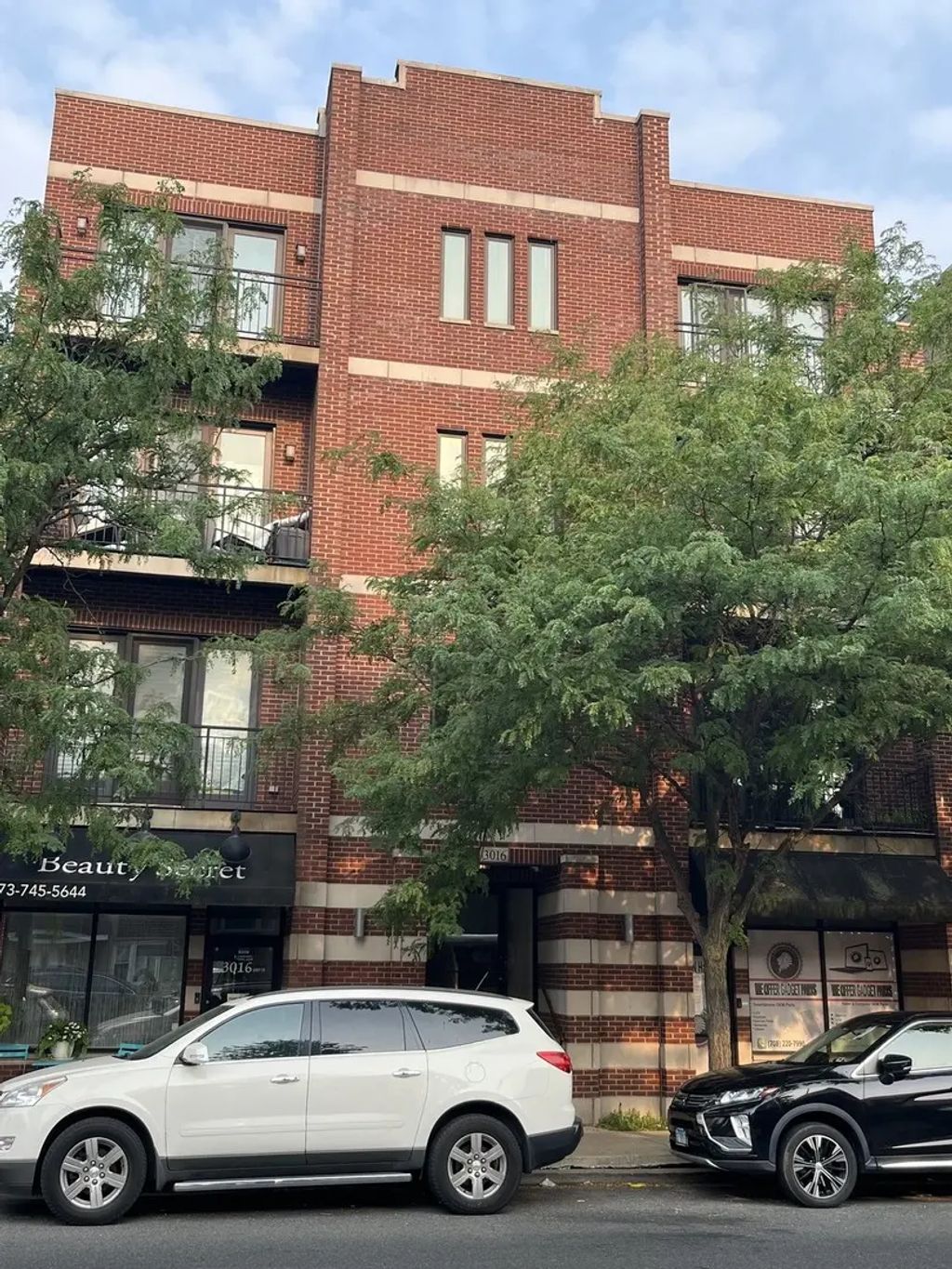 3016 N Harlem Avenue 3n, Chicago, 60634