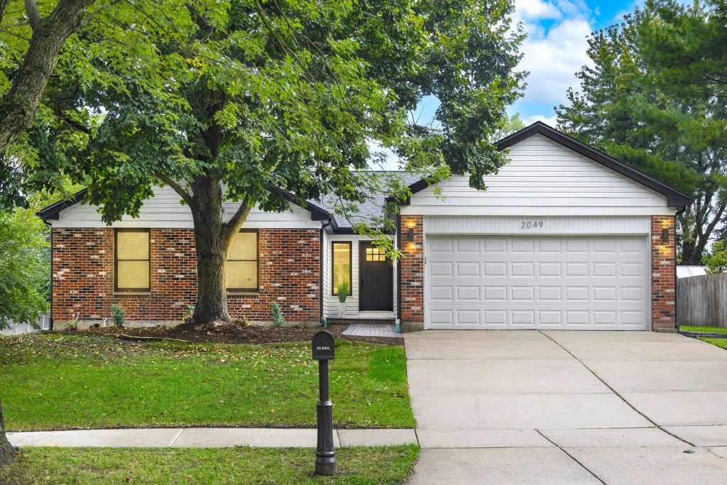 2049 Dorval Drive, Naperville