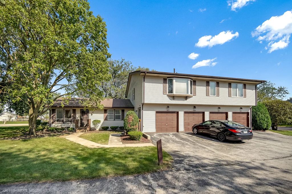 7736 W Kenton Court 7736, Frankfort