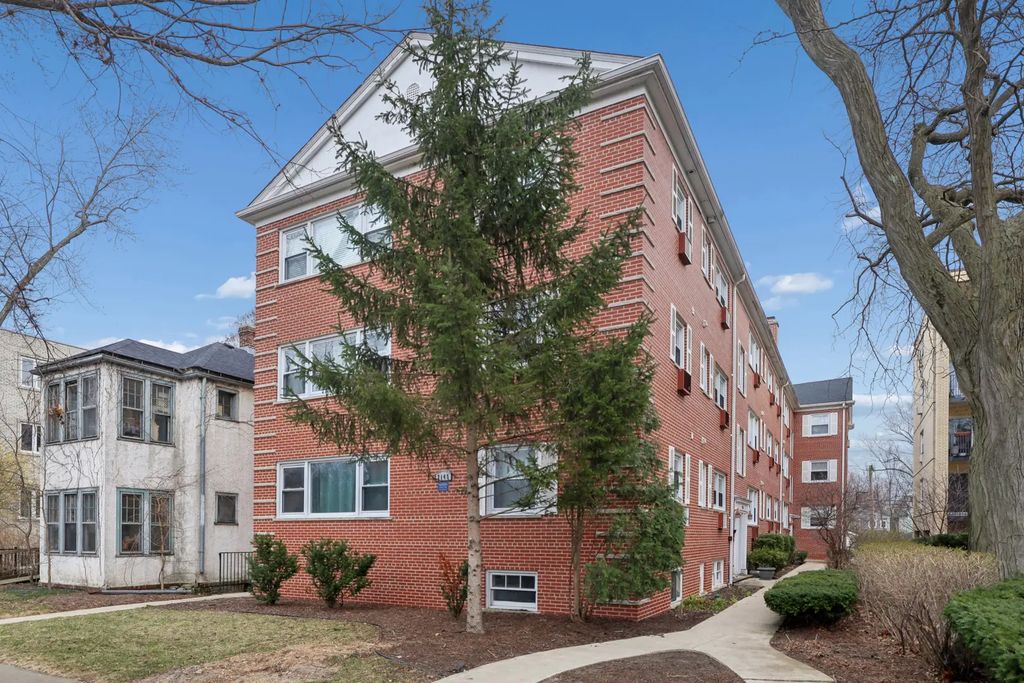 2147 Ridge Avenue 2d, Evanston