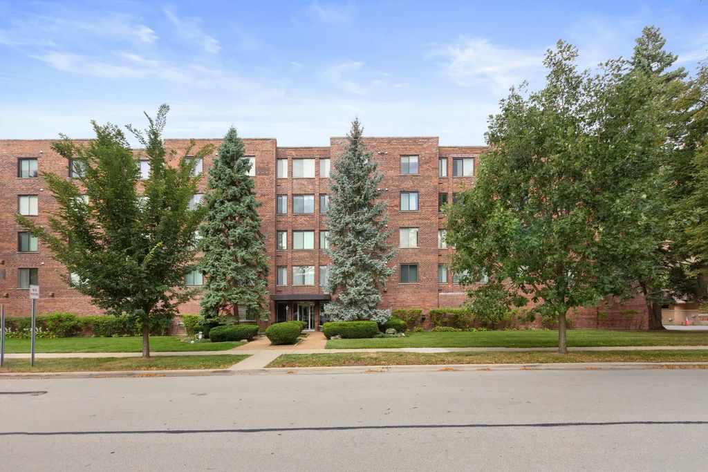 110 S Dunton Avenue 2f, Arlington Heights, 60005