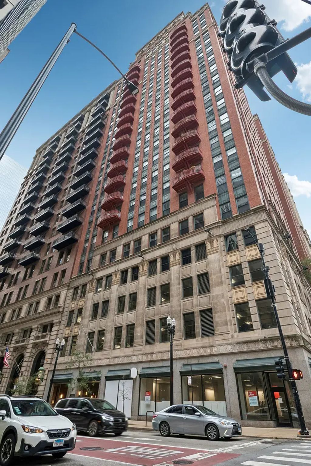 208 W Washington Street 2001, Chicago, 60606