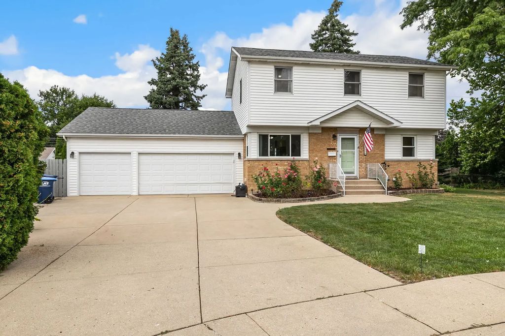 2170 Laura Lane, Des Plaines