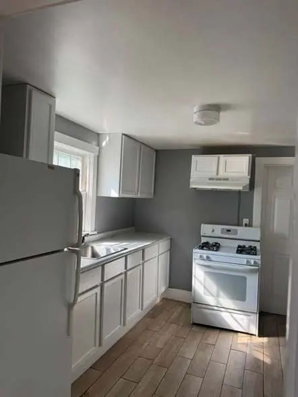 512 Clark Street 2, Aurora