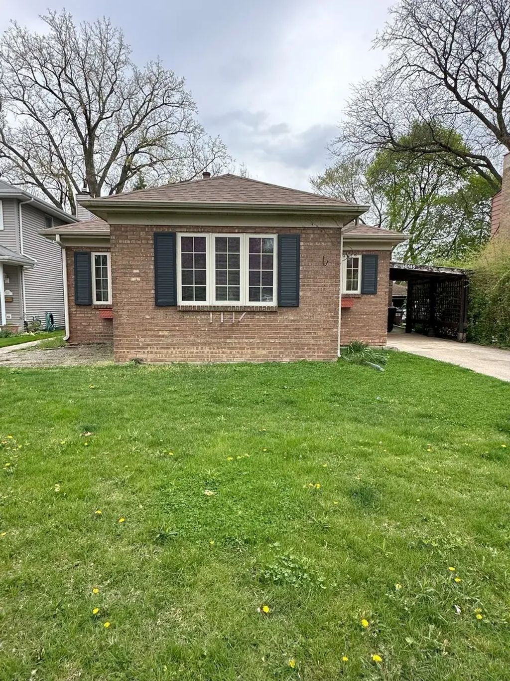 18549 Dundee Avenue, Homewood