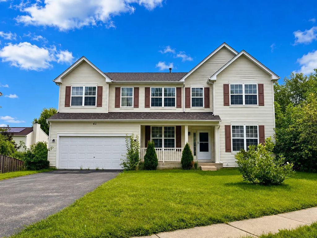 41 Brentwood Drive, Gilberts