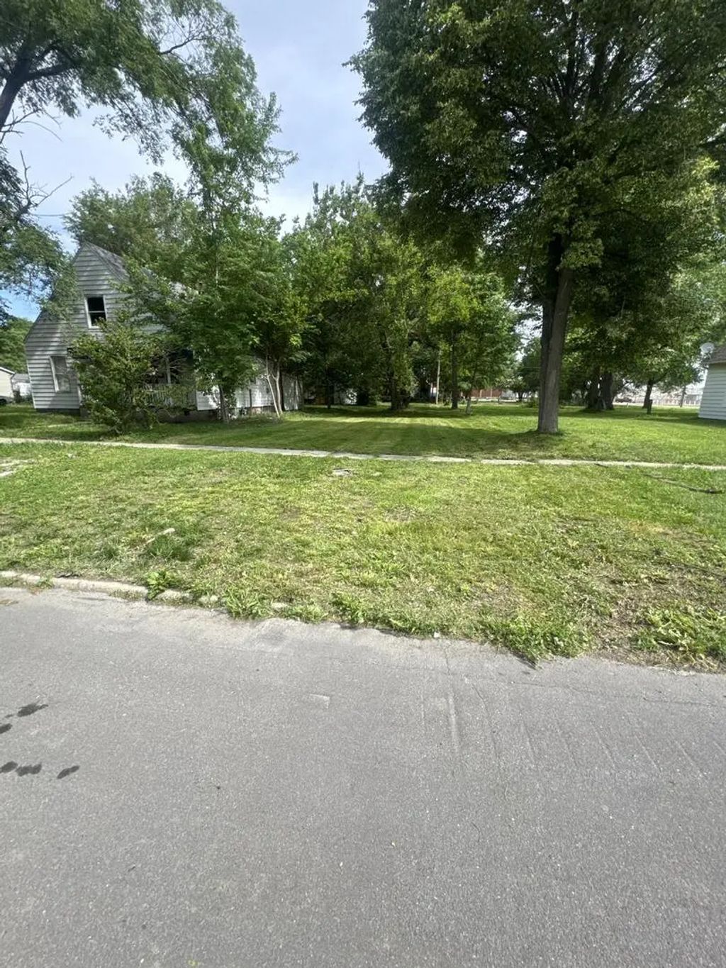 1521 E Matheny Avenue, Springfield