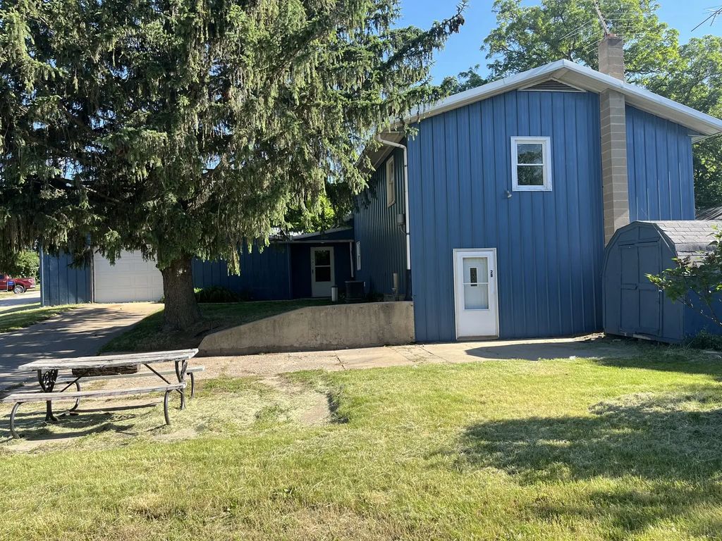 3464 E 2062nd Road, Wedron