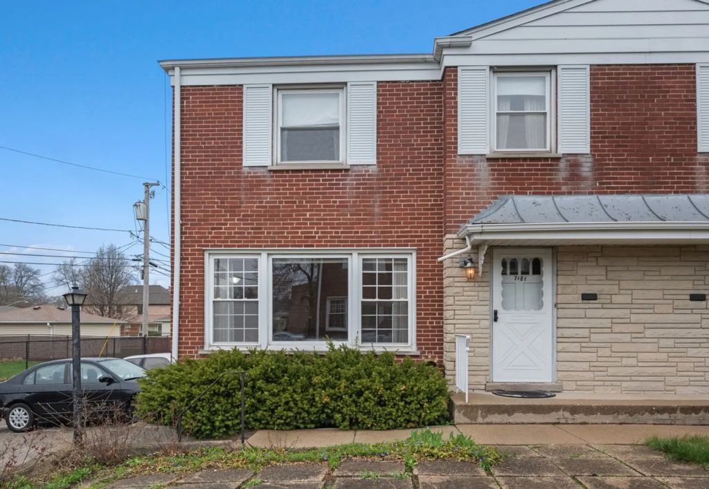 718 1/2 N Western Avenue, Park Ridge