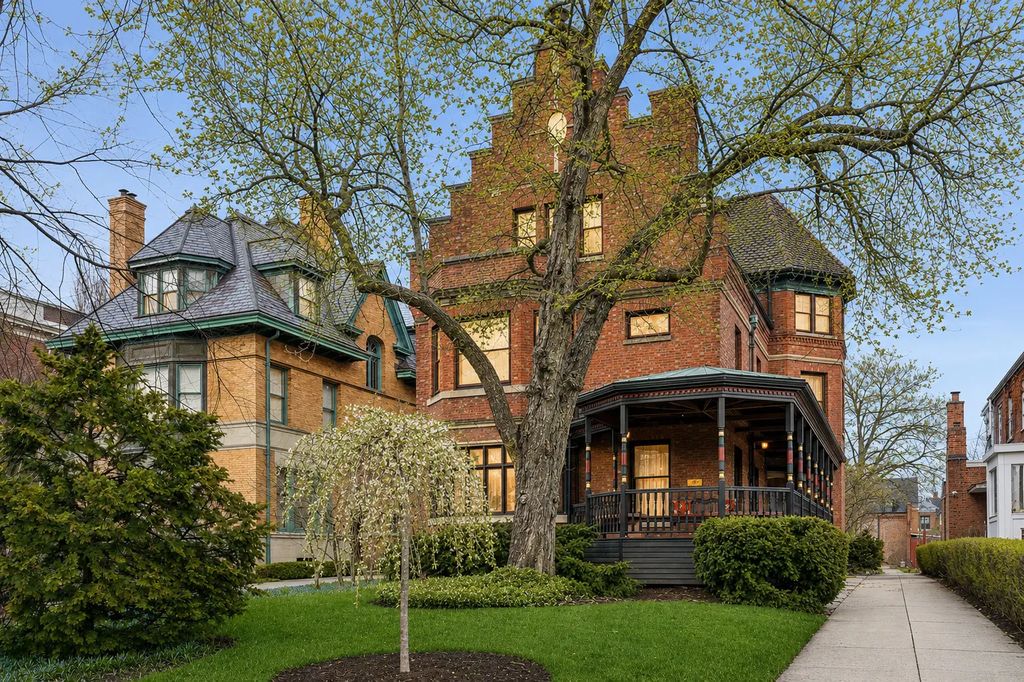 4923 S Greenwood Avenue, Chicago, 60615