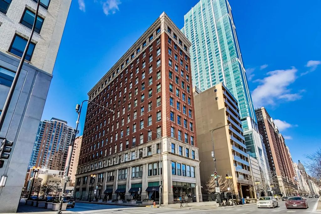 888 S Michigan Avenue 601, Chicago, 60605
