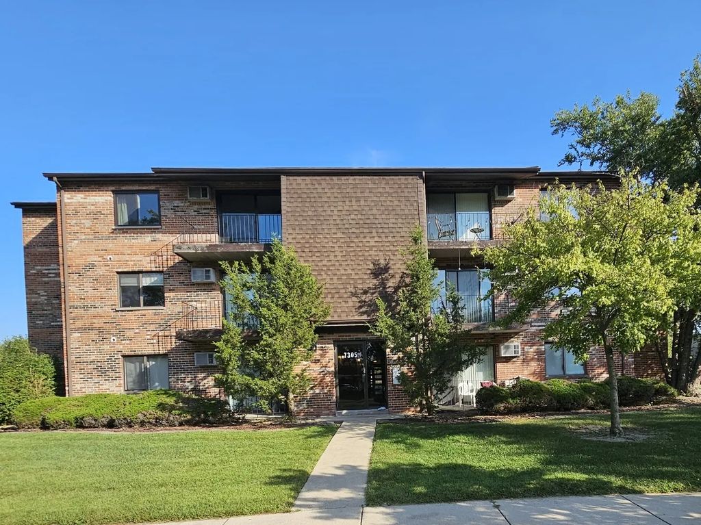 7305 Tiffany Drive 2d, Orland Park