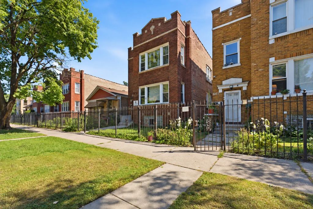 5219 S Peoria Street, Chicago
