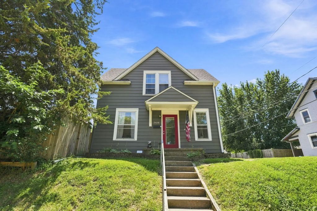 2428 13th Avenue, Rock Island