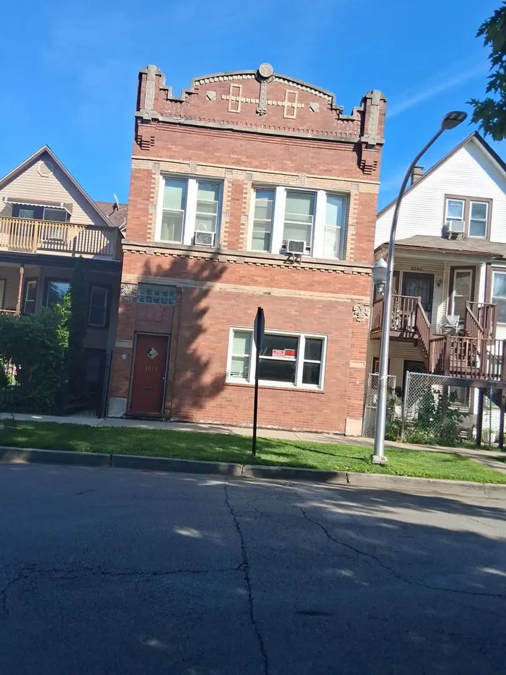 3053 N Elbridge Avenue 2-f, Chicago, 60618