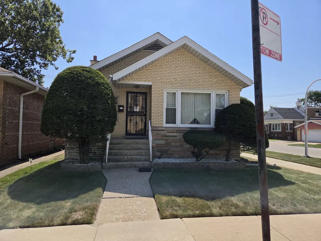 2333 E 83rd Street, Chicago, 60617