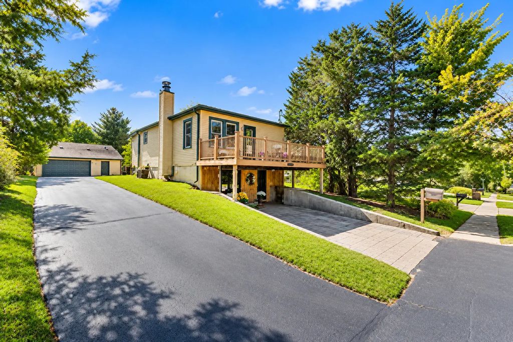 199 E Grand Avenue, Fox Lake