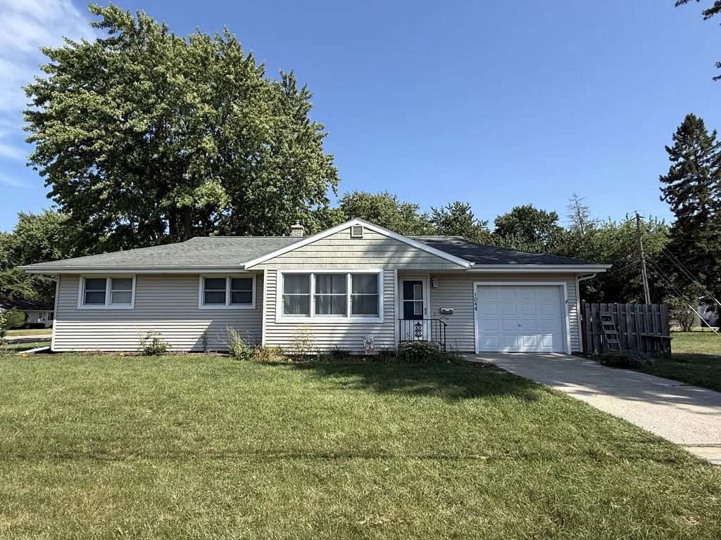 1044 Park Avenue, Sycamore