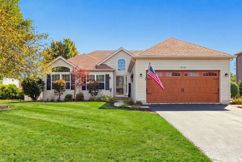 612 Yellowstone Lane, Yorkville