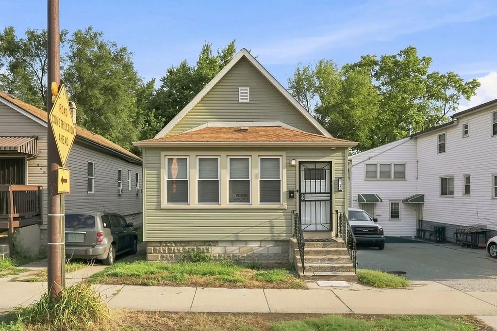 310 E 138th Street, Chicago, 60827