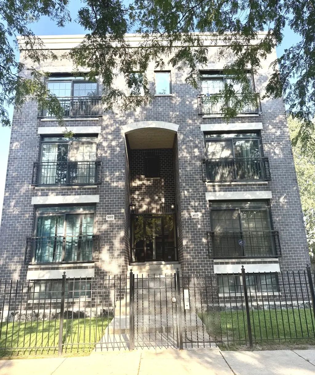 5017 S Prairie Avenue 1n, Chicago, 60615