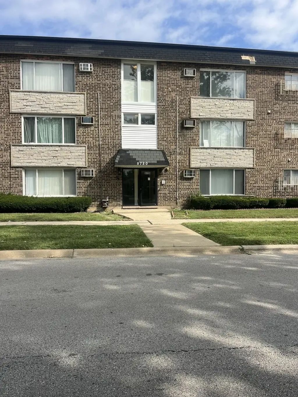 5720 W 108th Street 1d, Chicago Ridge