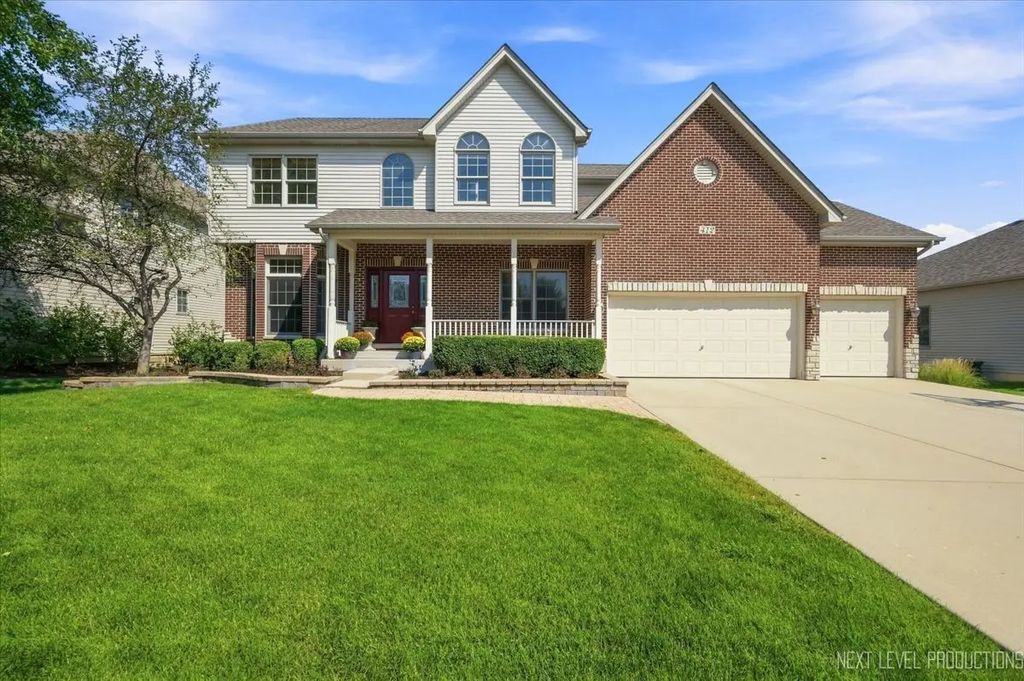 412 Deerfield Drive, Oswego